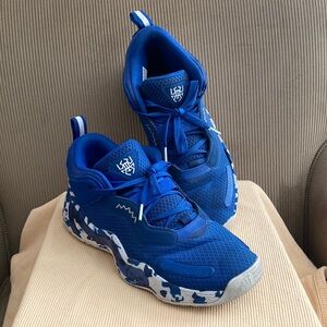 Adidas D.O.N. Issue 3 Donovan Mitchell Basketball Shoes